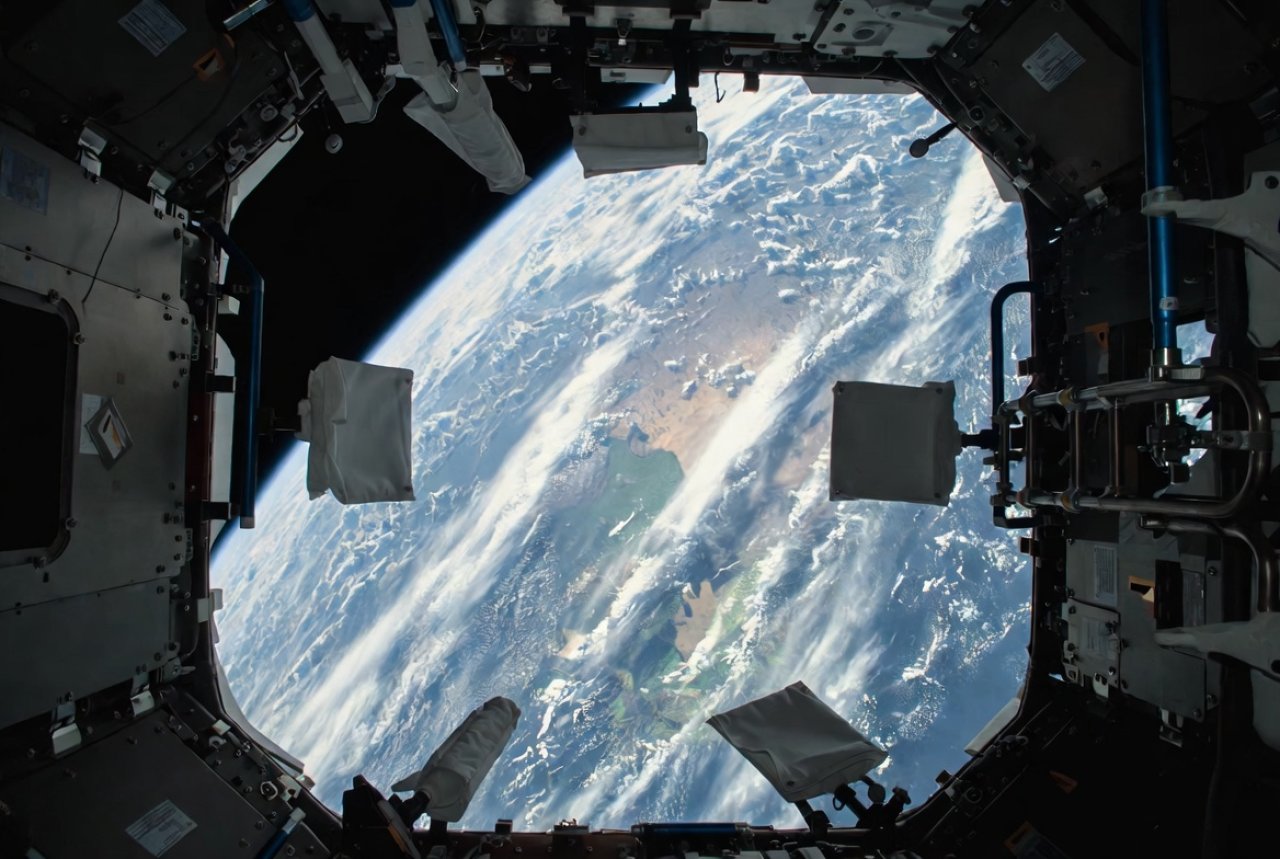 SATELLITE IIS 1 Spaceflight Simulator